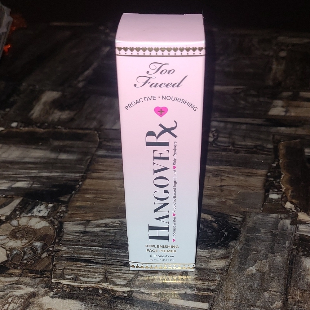 Too Faced Hangover Replenishing Face Primer - Pink